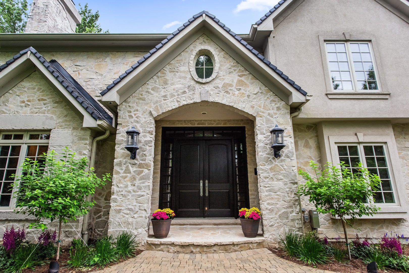 610 Grant Court — photo