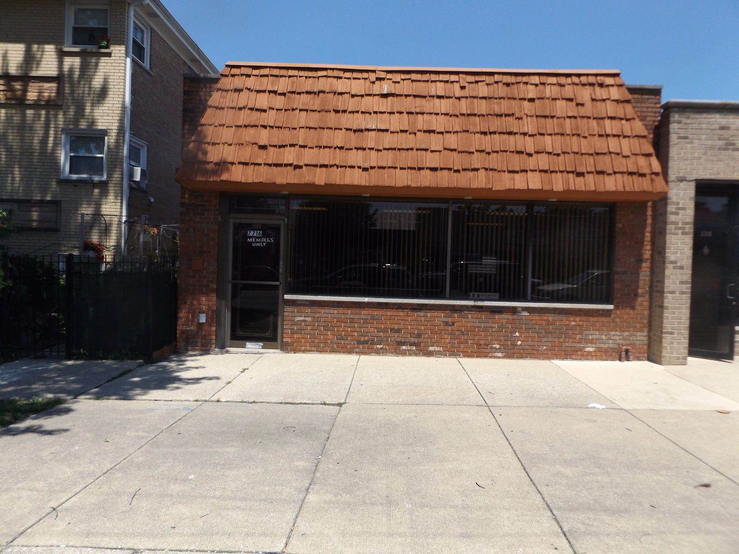 7716 W Belmont Avenue — photo
