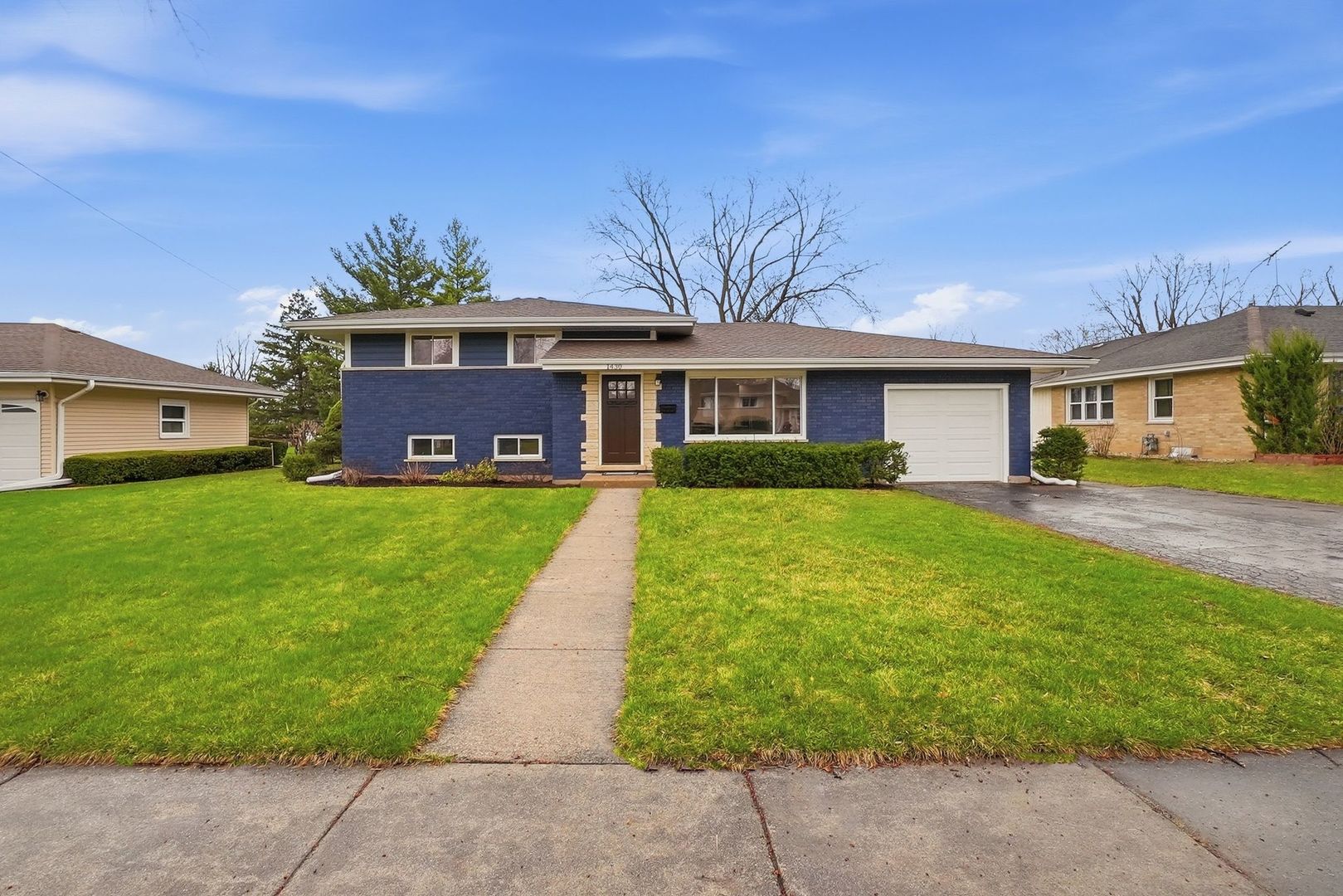 1430 E Emmerson Lane — photo