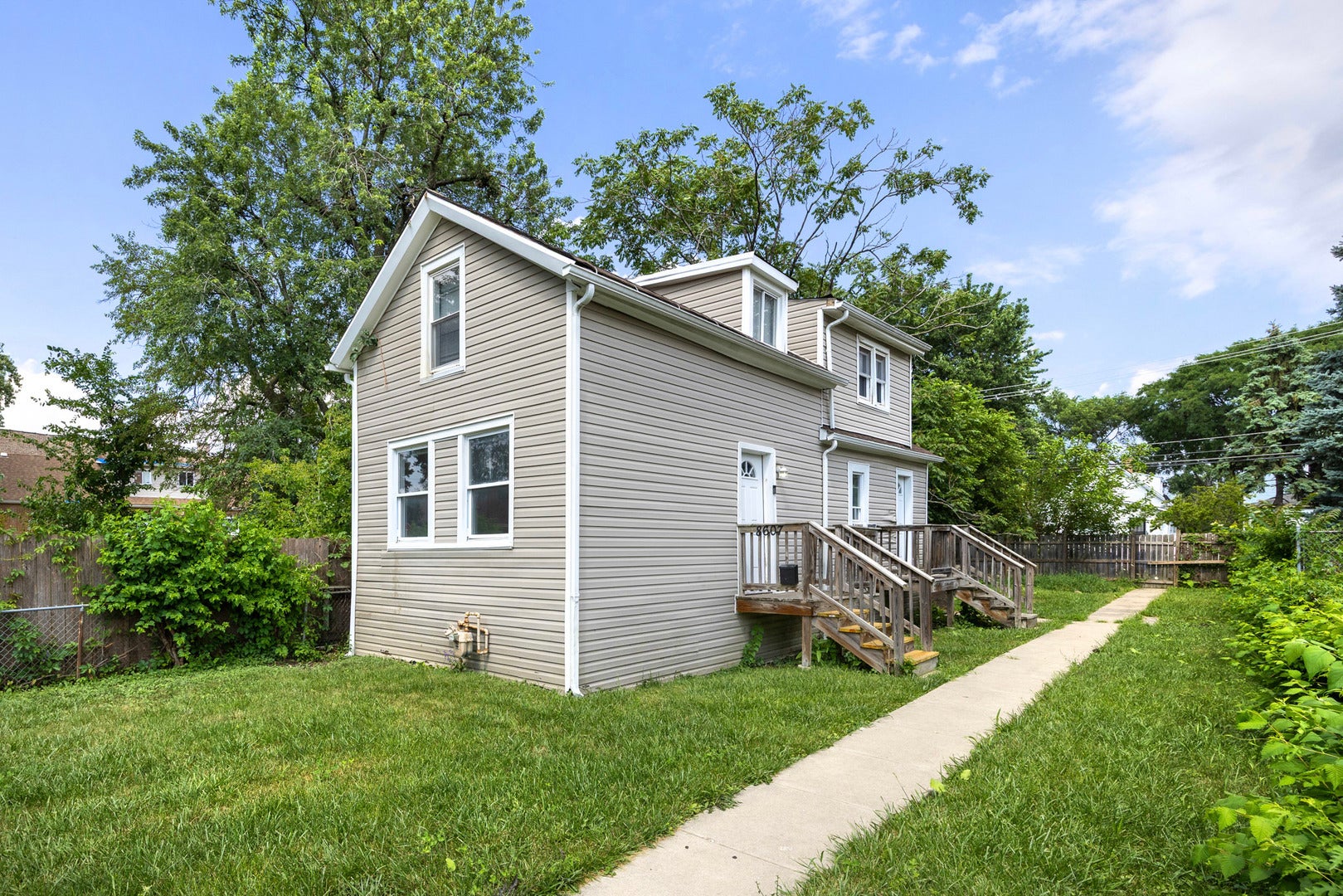 8607 S Morgan Street — photo