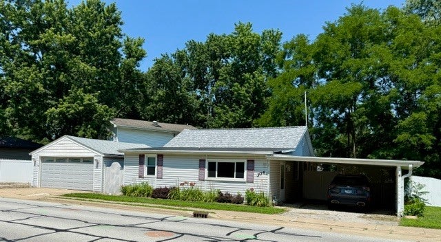 304 Franklin Street — photo