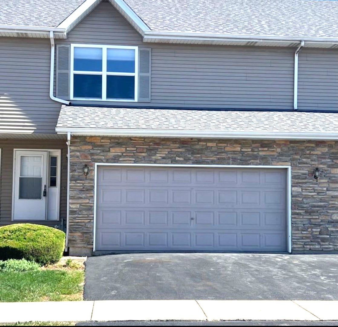 1172 Rose Drive — photo