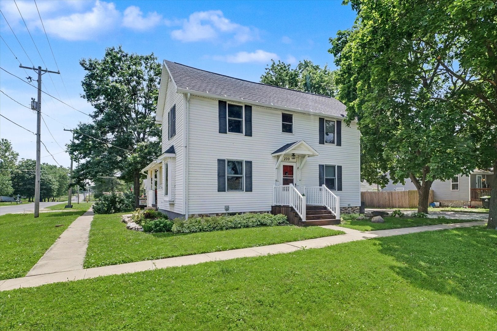 209 E Sangamon Street — photo