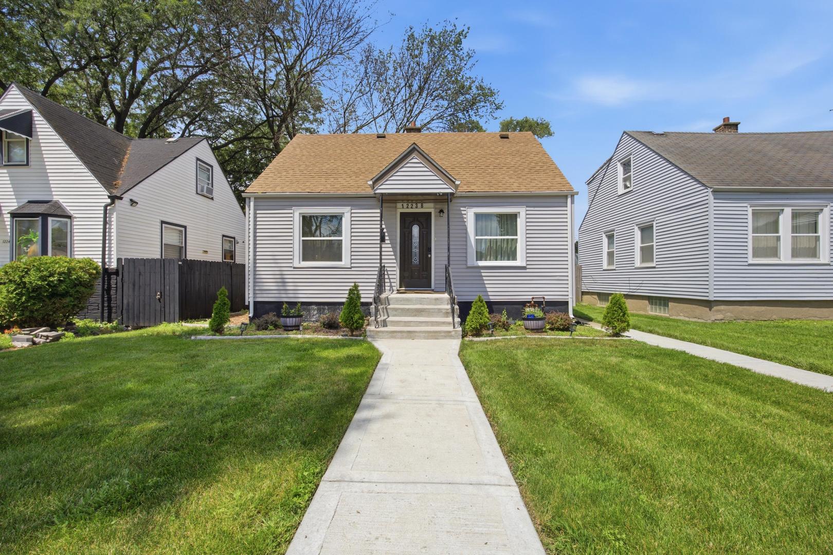 12238 S Aberdeen Street — photo