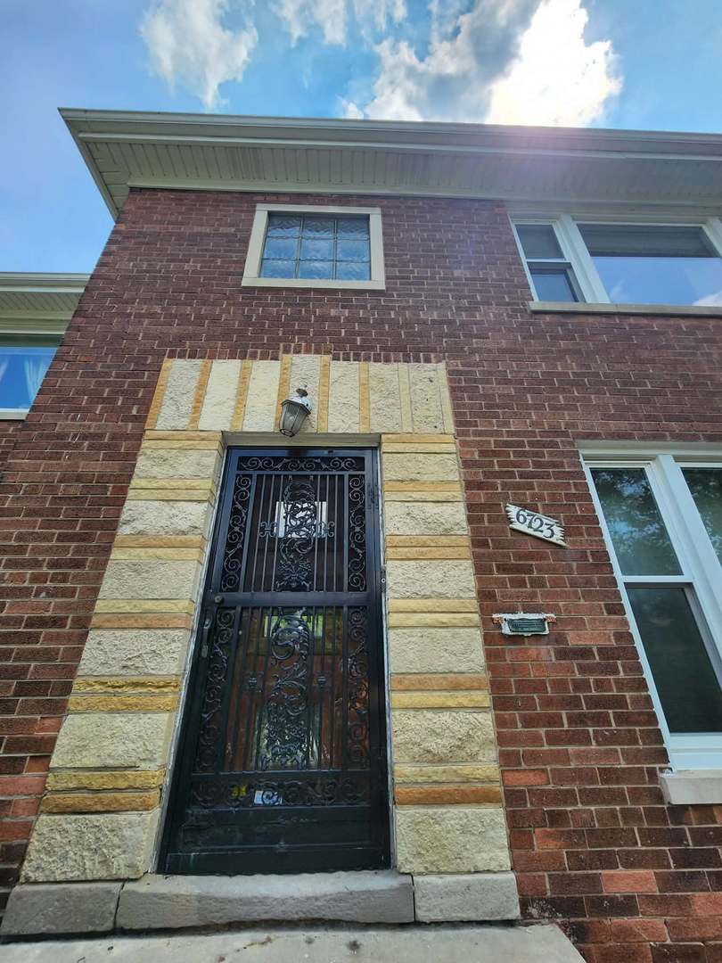 6723 S Euclid Avenue — photo