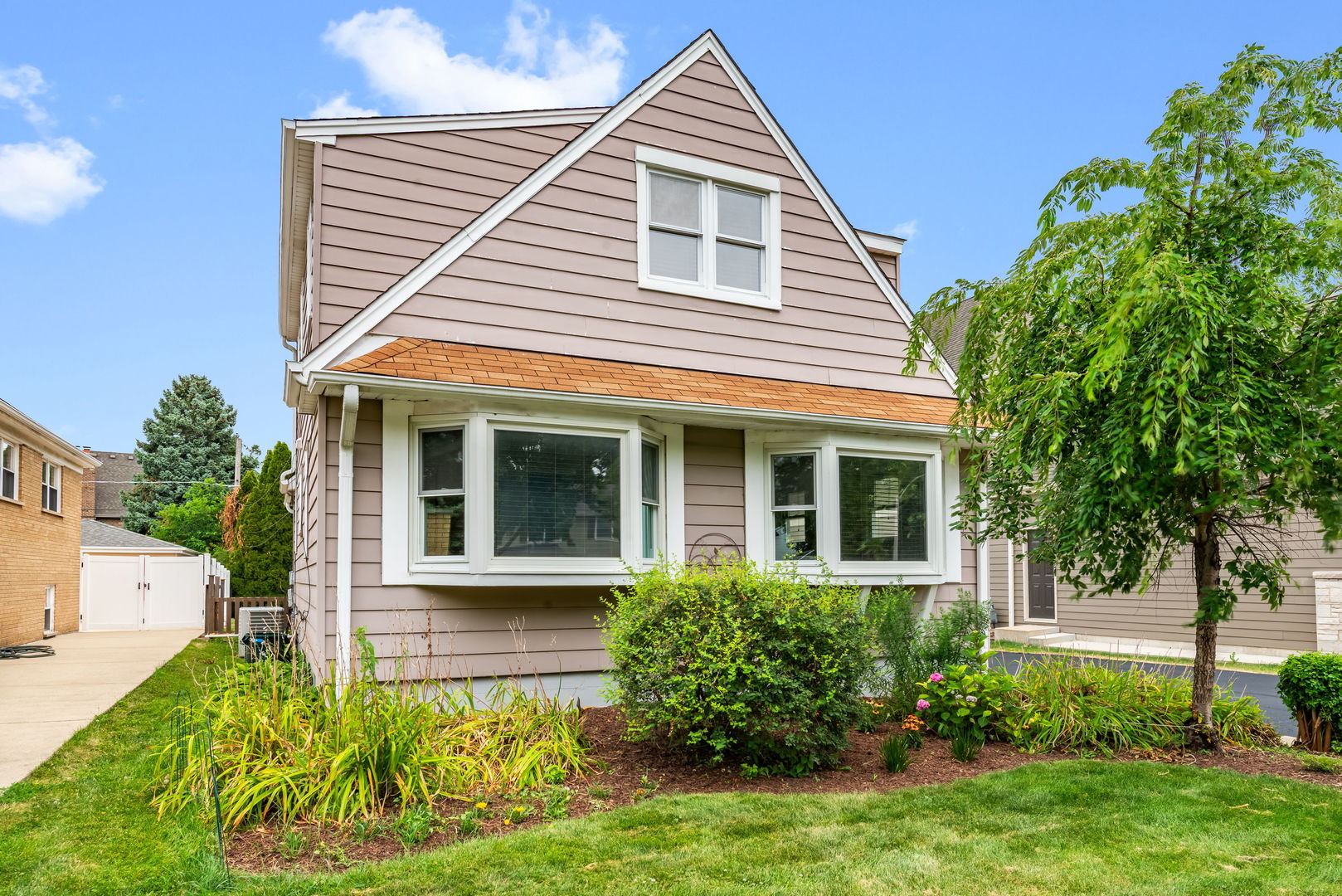 537 N Walnut Street — photo