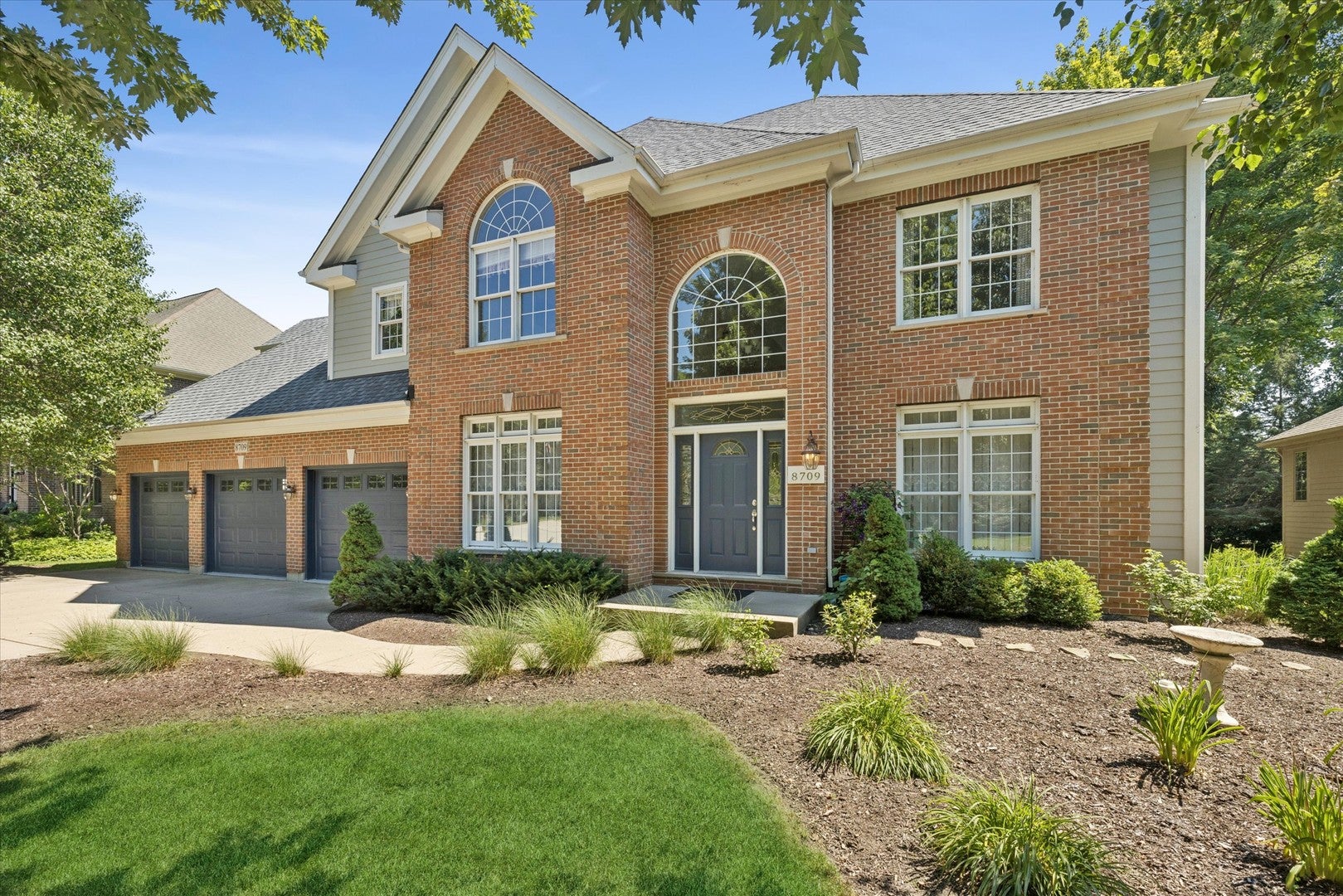 8709 Shade Tree Circle — photo