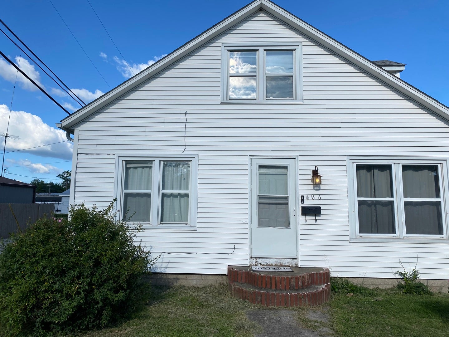 406 S Douglas Street — photo