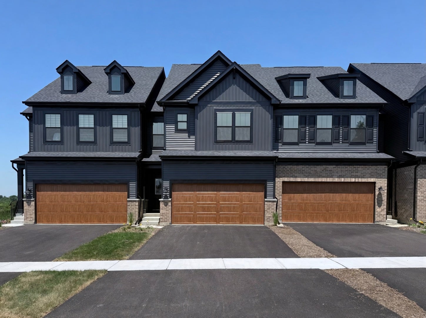 2744 Preserve Circle 13004 — photo