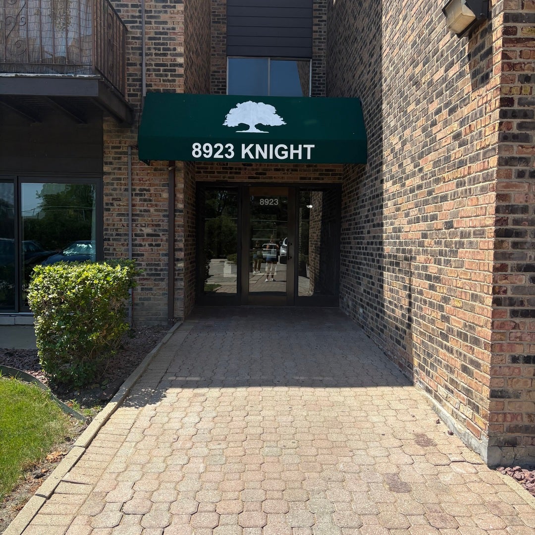 8923 Knight Avenue 312 — photo