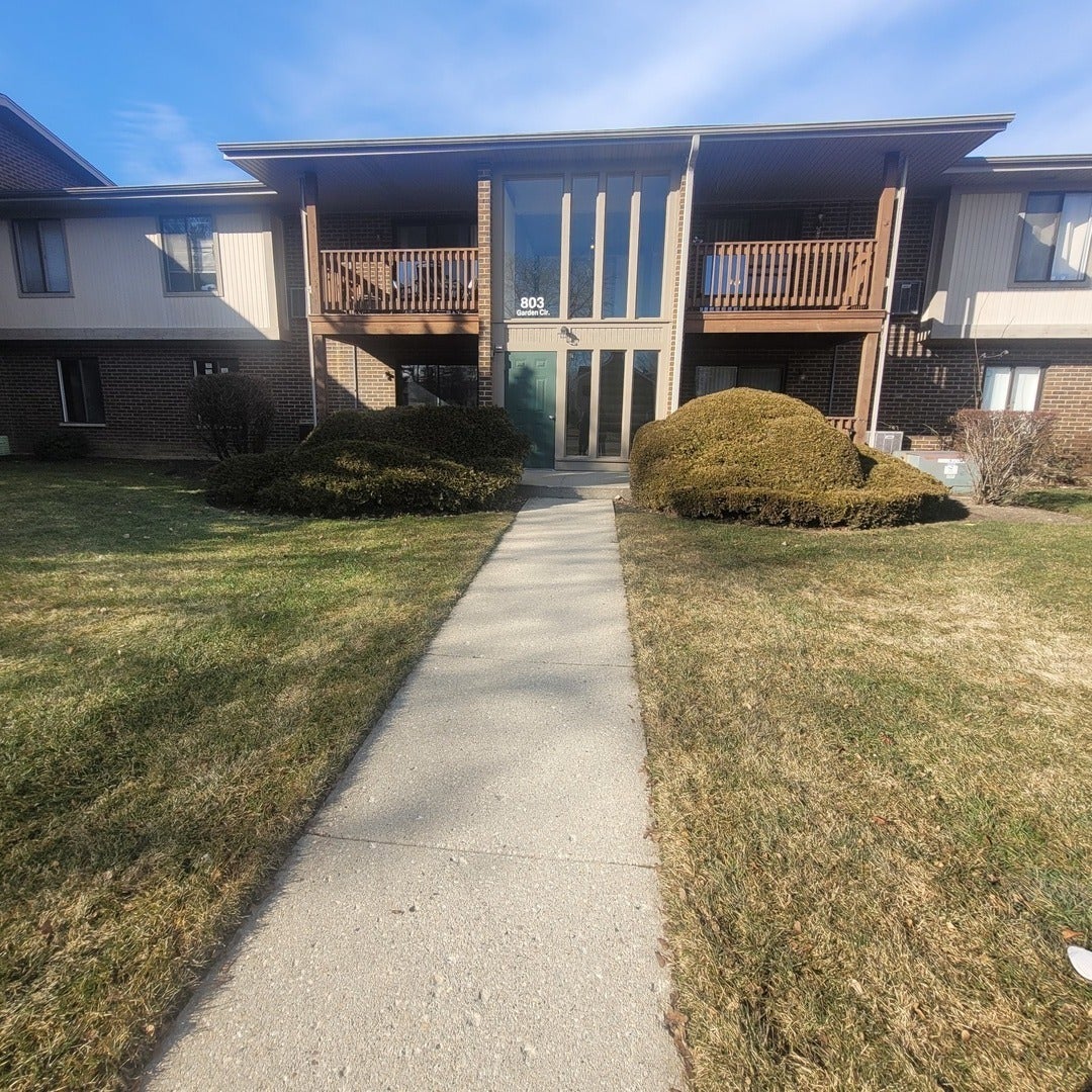 803 Garden Circle 7a — photo