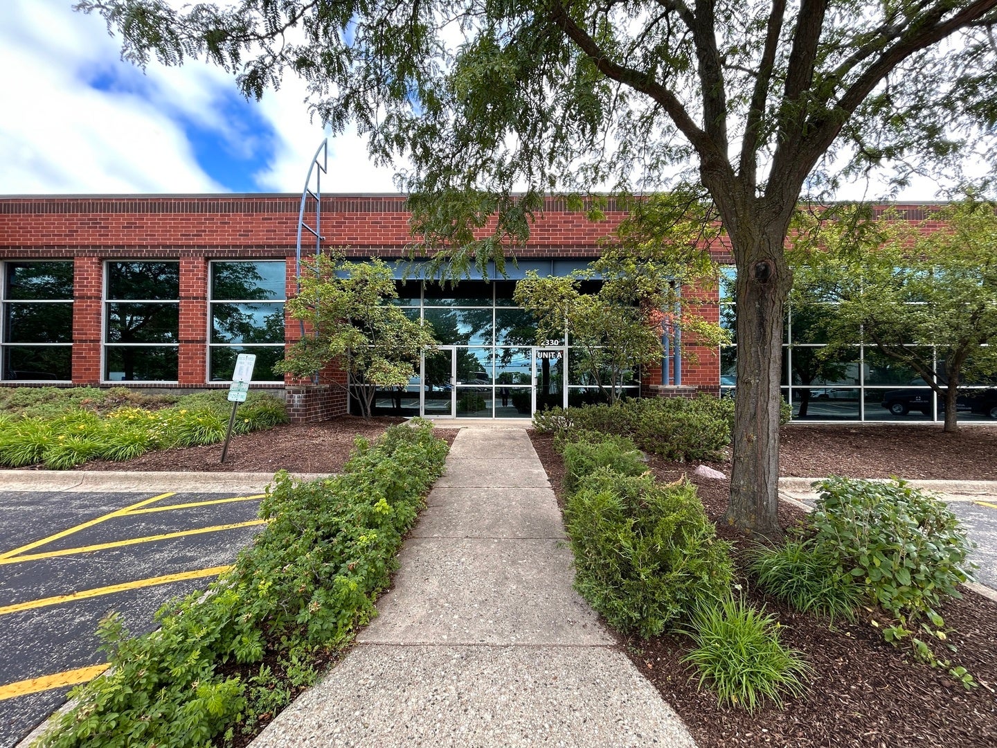 2330 Hammond Drive — photo