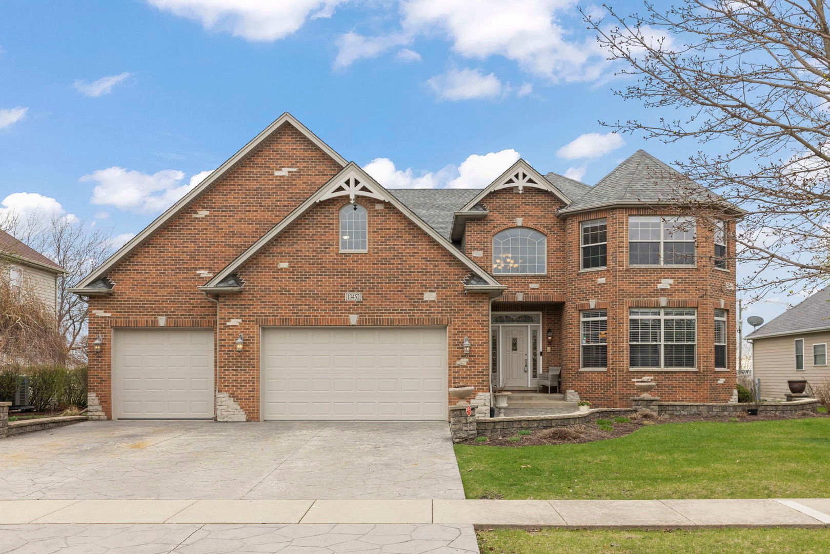 13452 Skyline Drive — photo