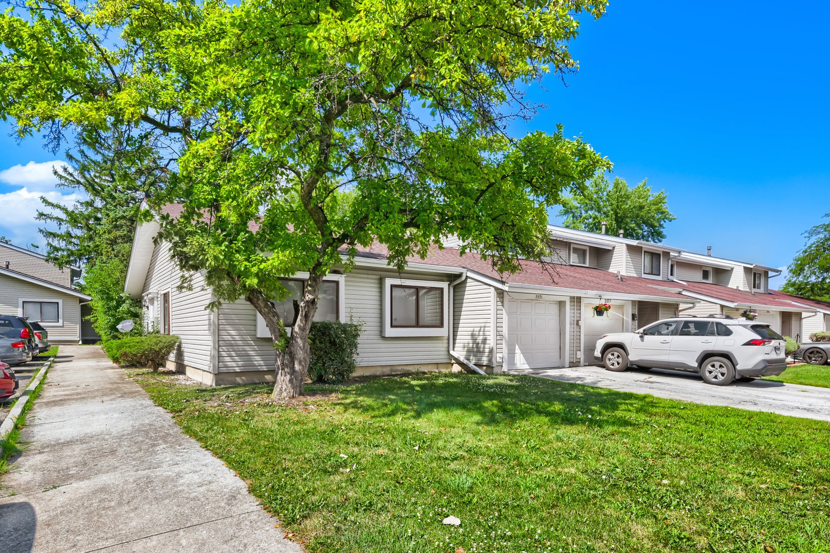2271 Windsor Lane — photo