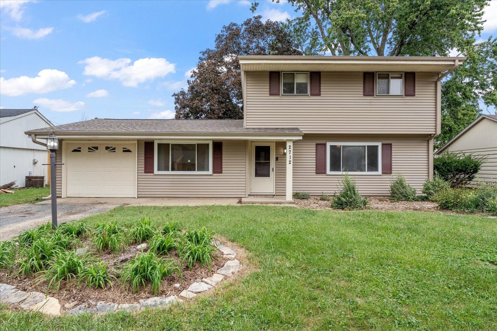 2712 Alton Drive — photo