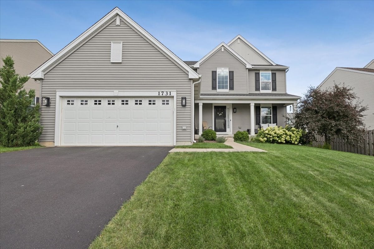 1731 Wentworth Drive — photo