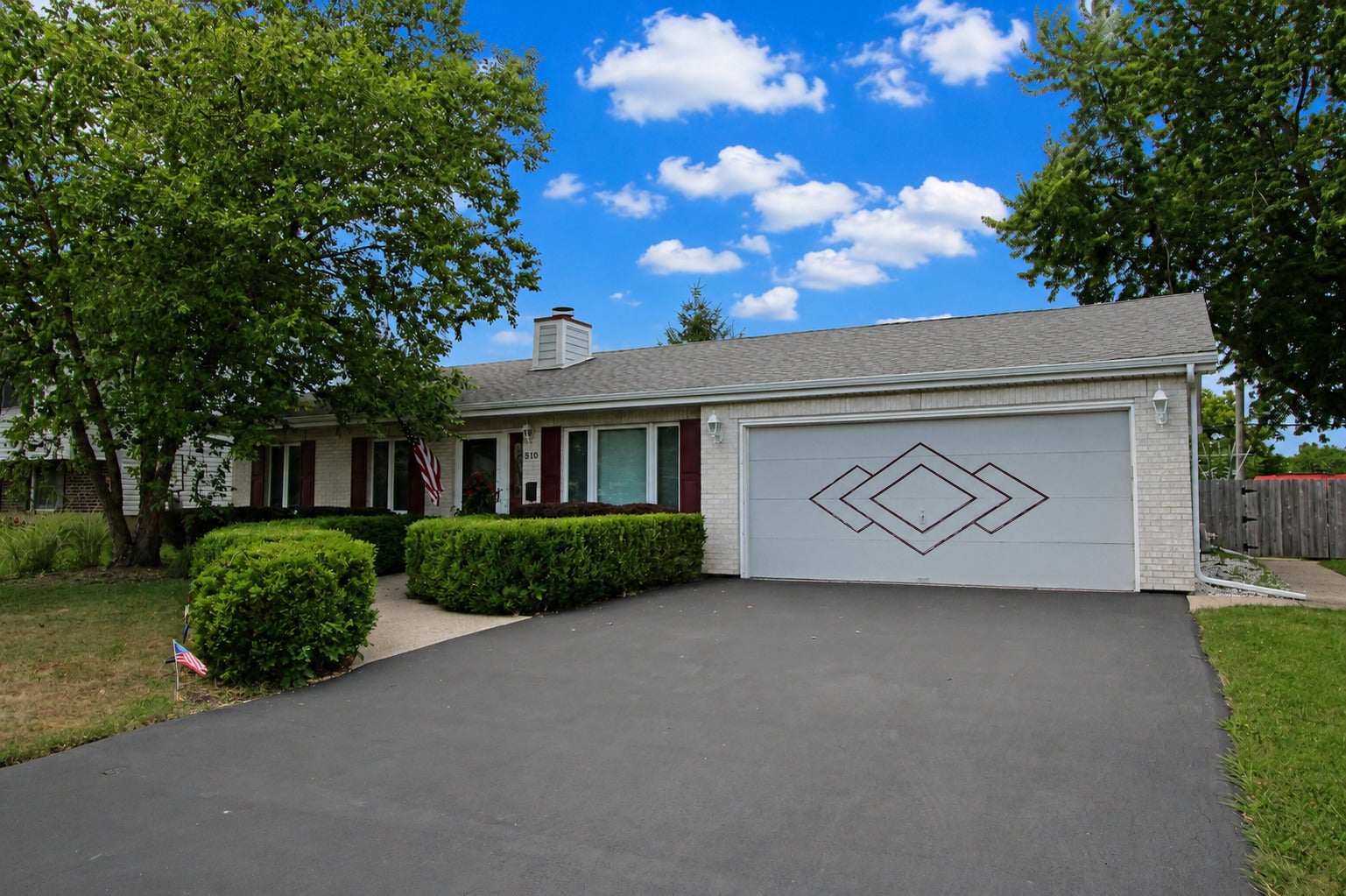 510 Burr Oak Drive — photo