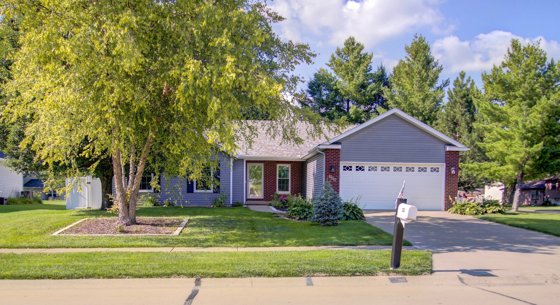 302 Pinehurst Drive — photo