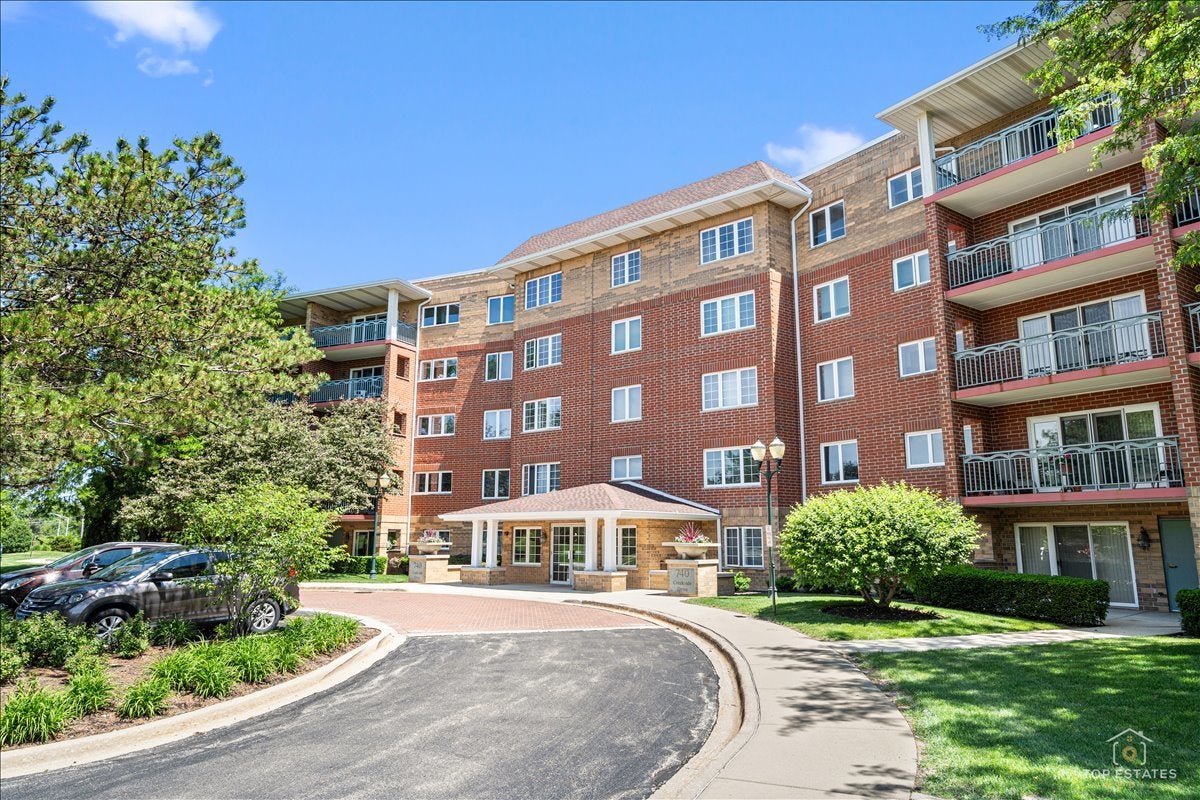 740 Creekside Drive 509 — photo