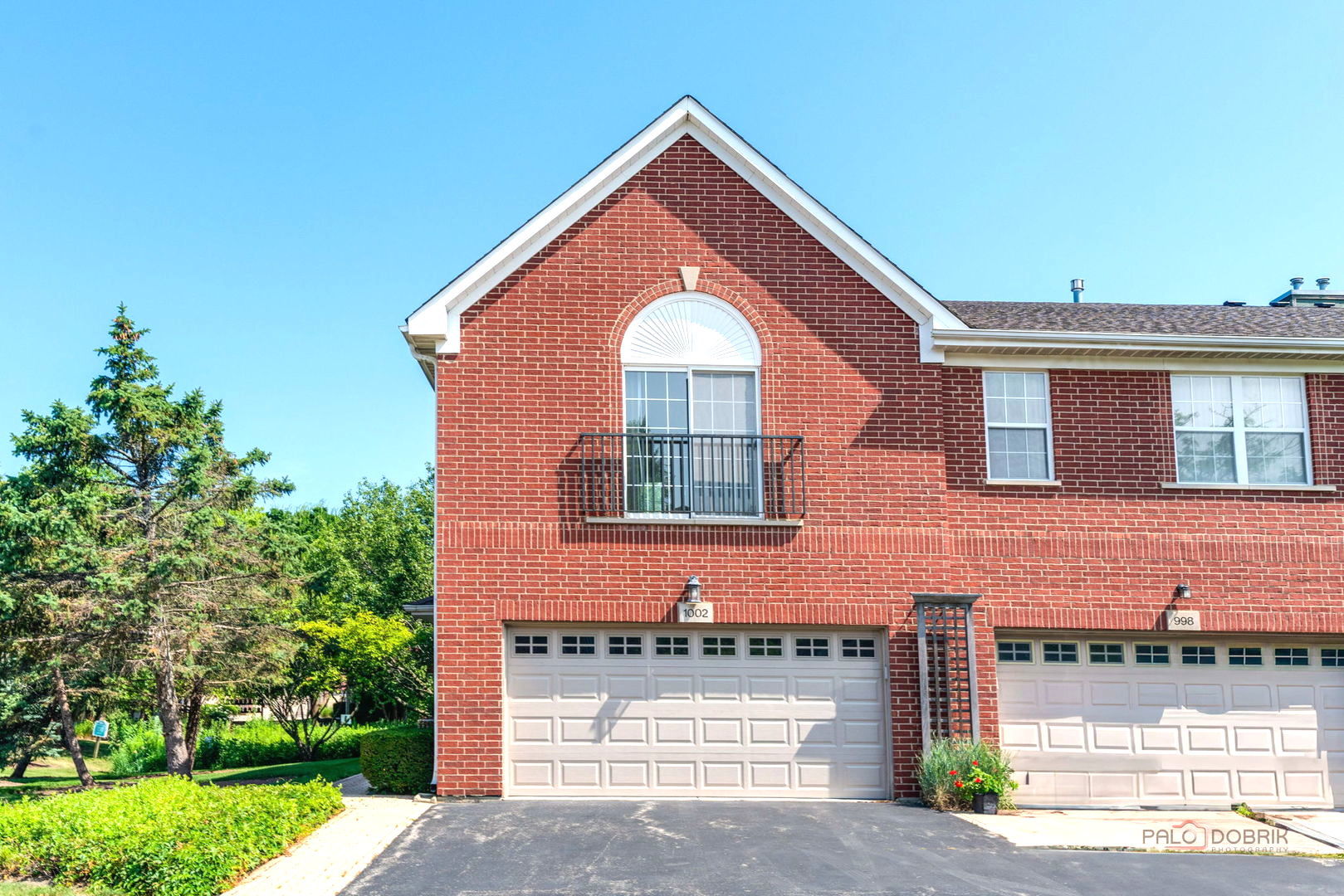 1002 Kensington Drive — photo