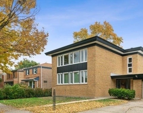 9033 Ewing Avenue Garden — photo