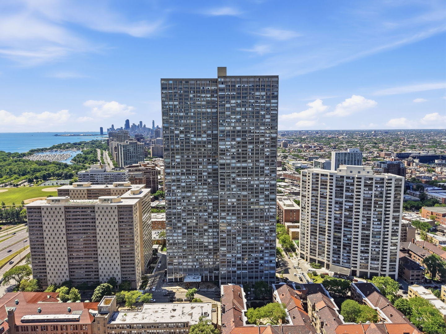 655 W Irving Park Road 1704 — photo