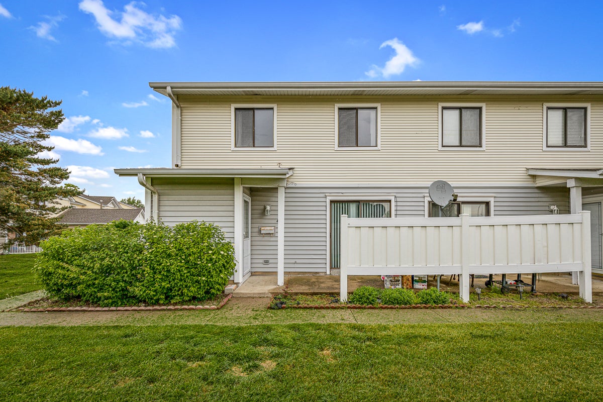 40 N Waterford Drive — photo