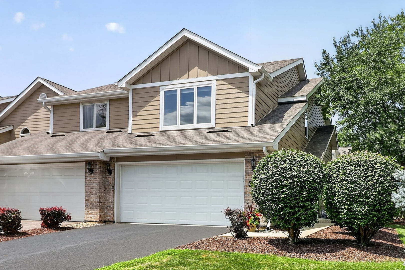 319 Jamatt Court — photo