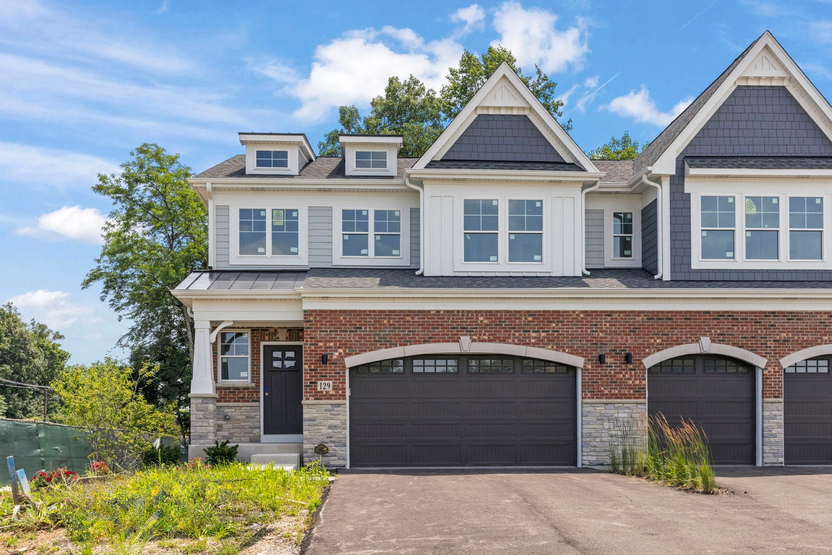 114 Harding Court — photo