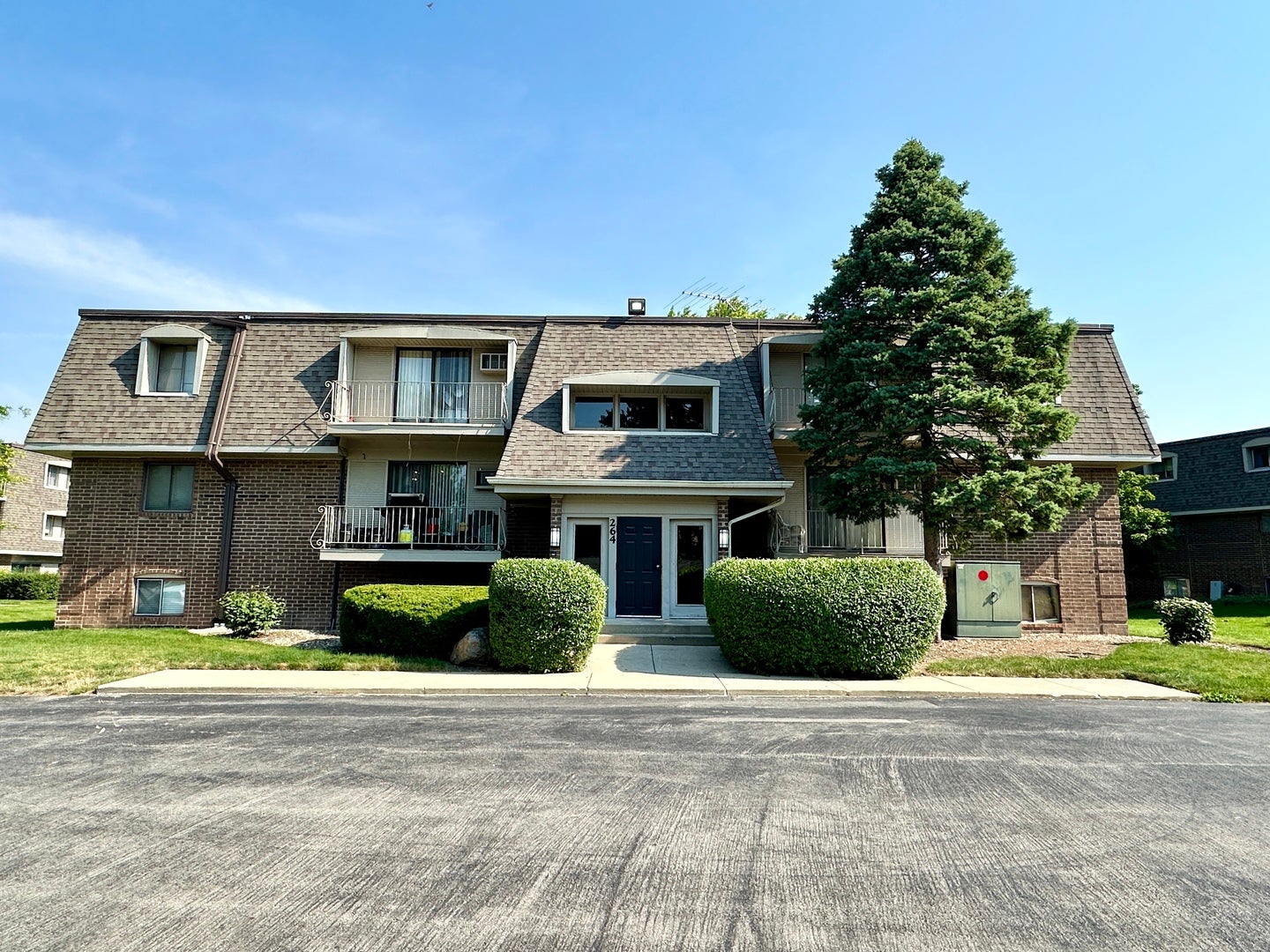 264 E Bailey Road H — photo
