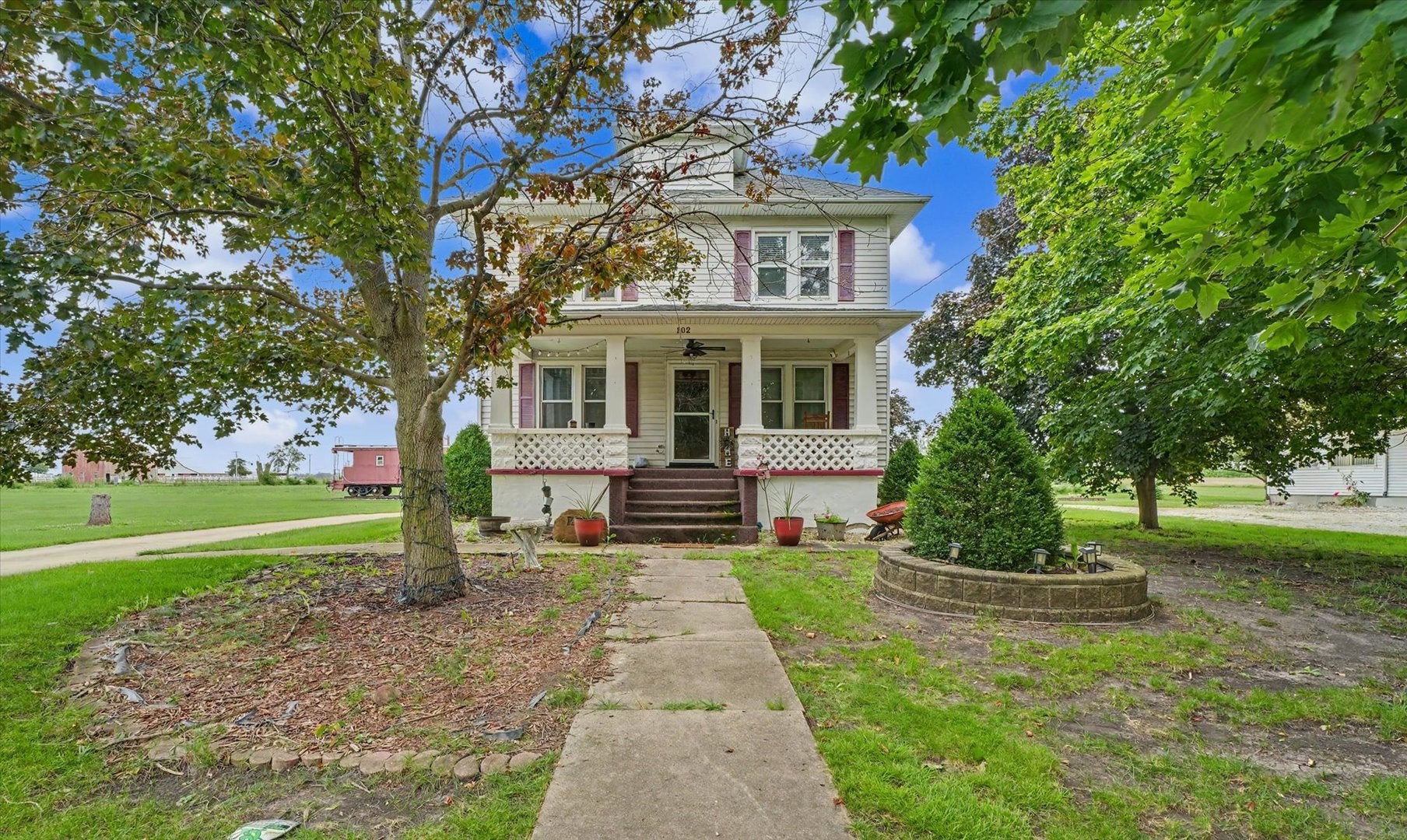 102 N Pine Street — photo