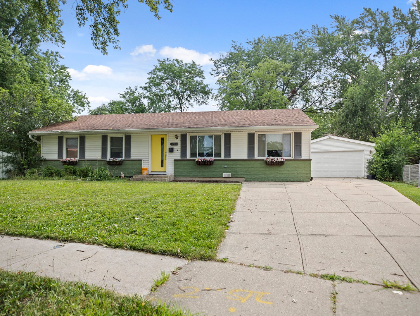 1603 Roder Court — photo