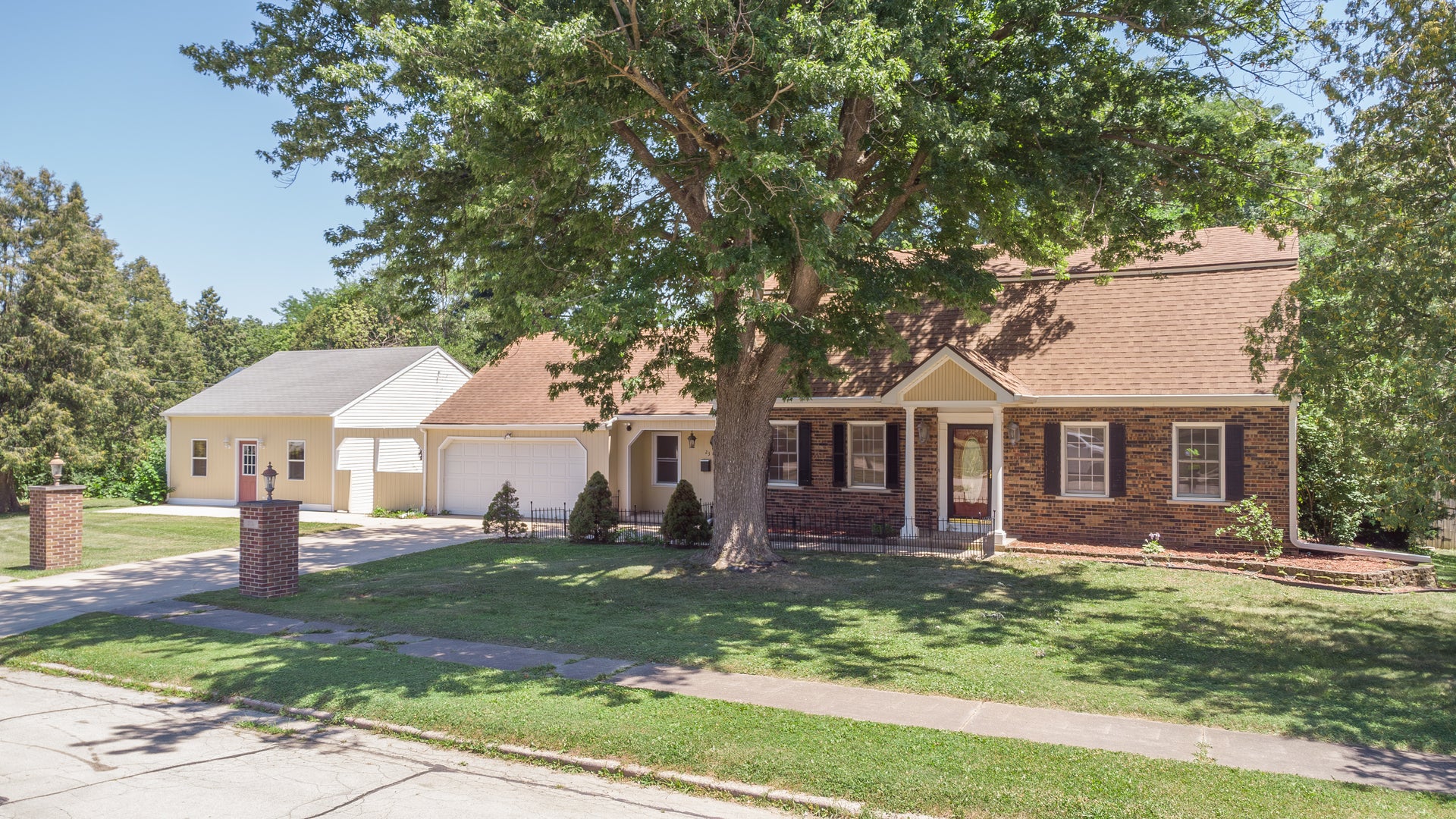 23 Elizabeth Circle — photo