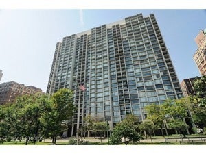 3200 N Lake Shore Drive 410 — photo