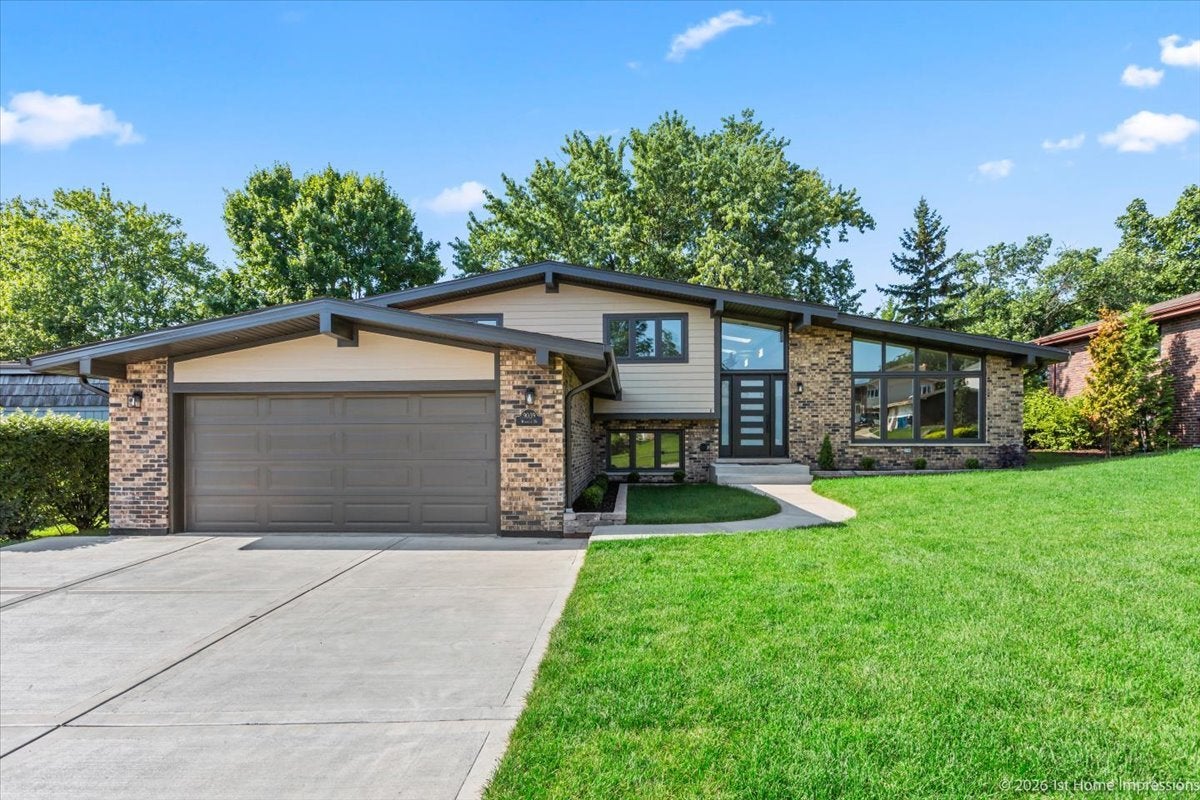 9039 Windsor Drive — photo
