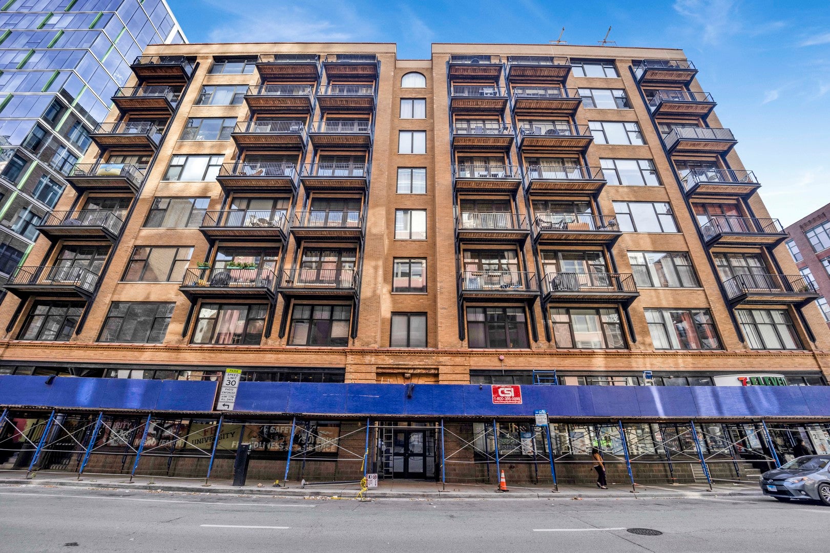 625 W Jackson Boulevard 806 — photo
