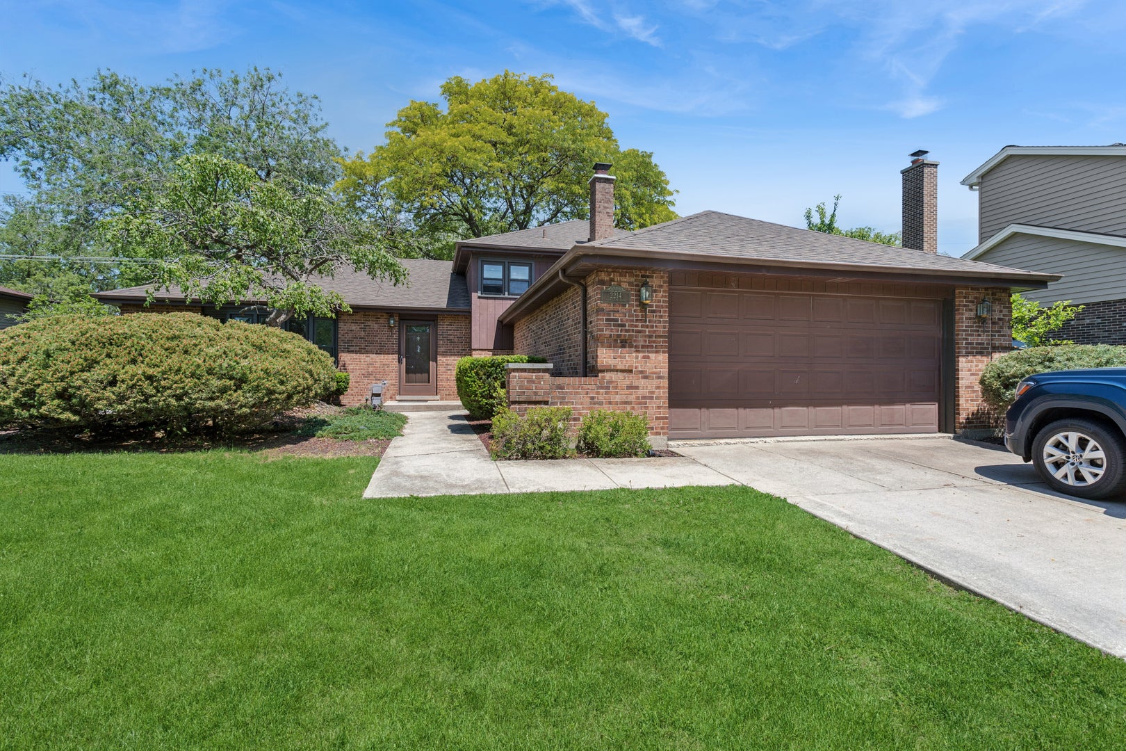 2214 Hamilton Lane — photo