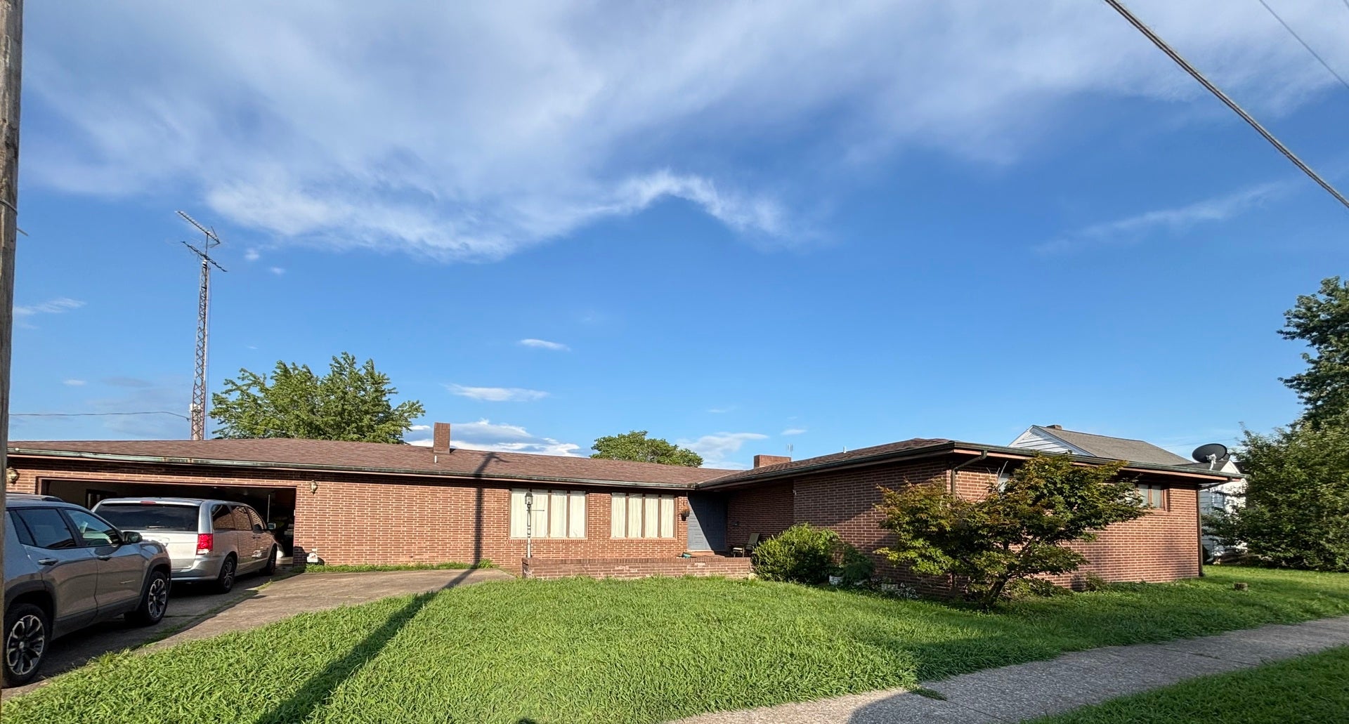 406 S Walnut Street — photo