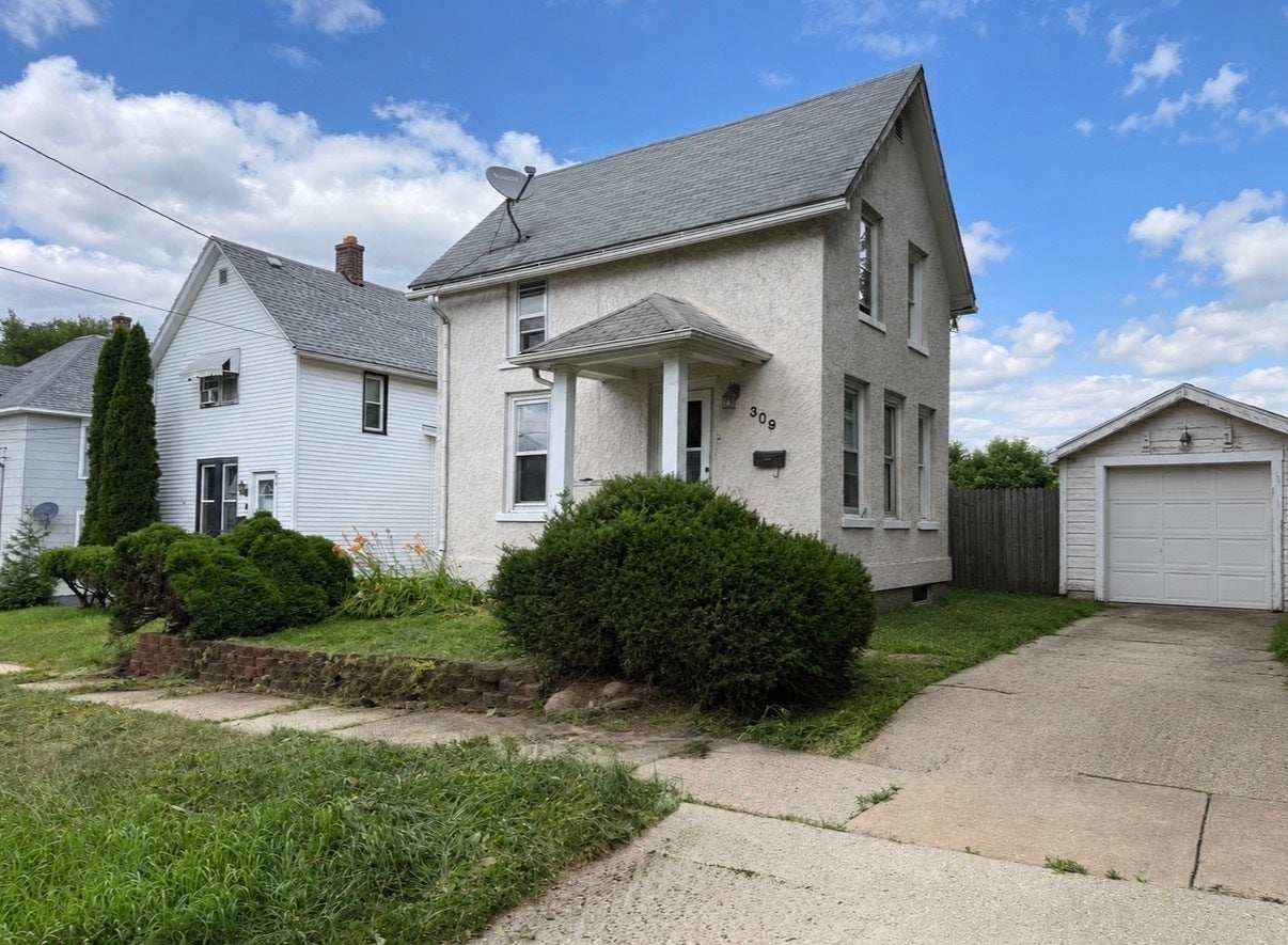 309 Adams Street — photo