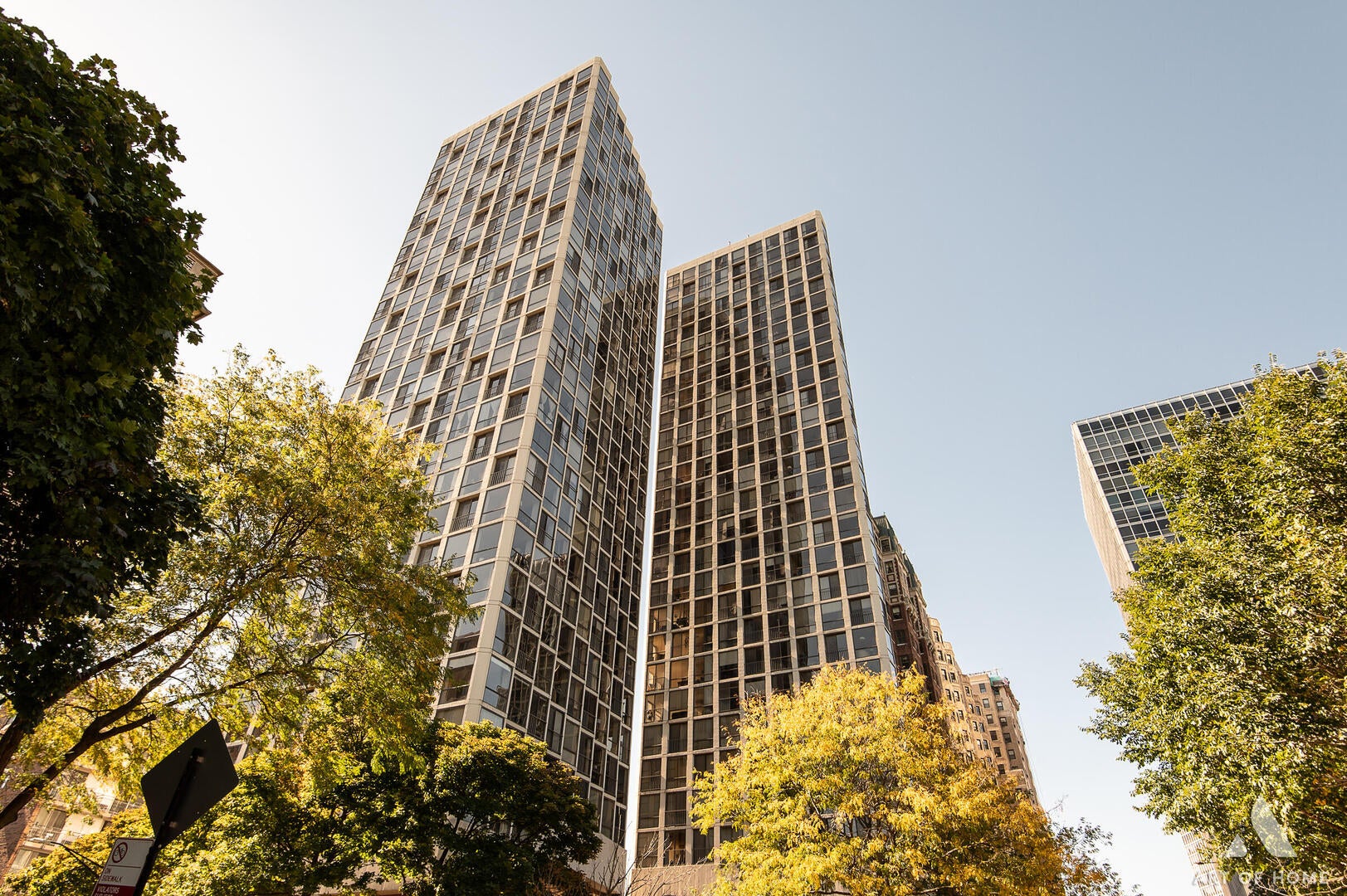 345 W Fullerton Parkway 1205 — photo