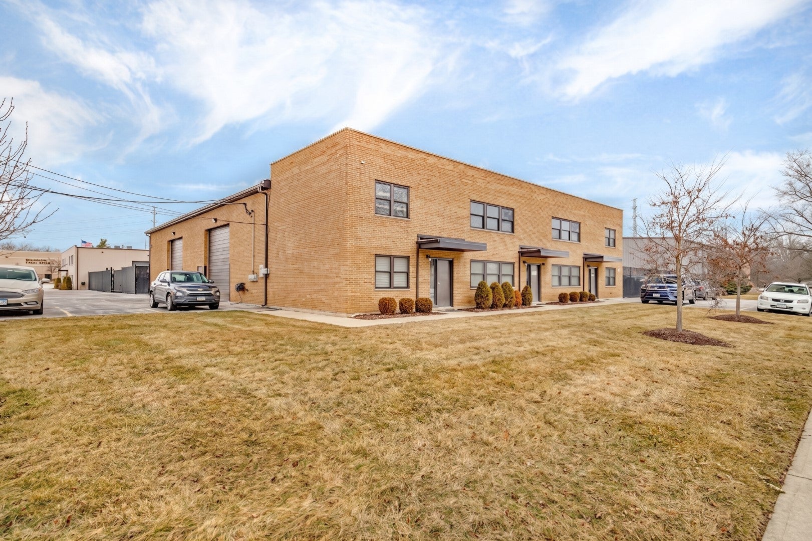 3S340 Rockwell Street S 201 — photo