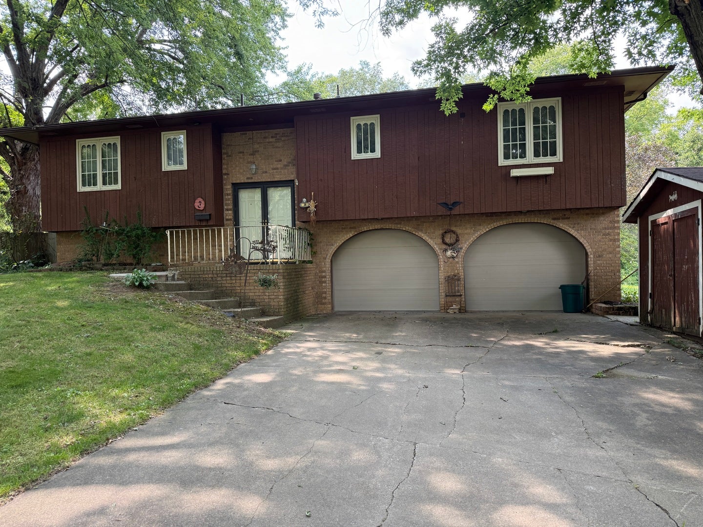 28 Crestview Drive — photo