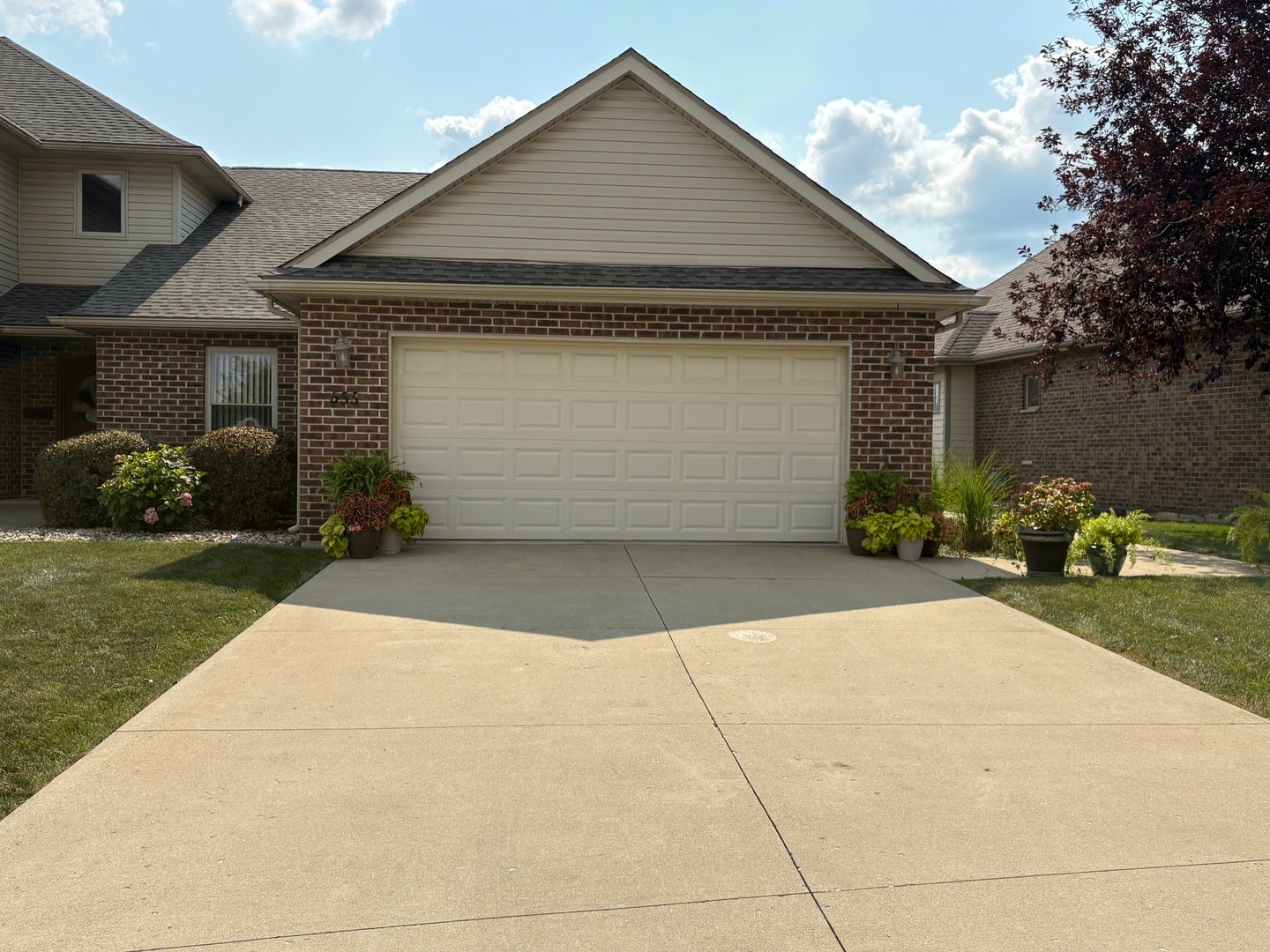 655 N Edgemere Drive — photo