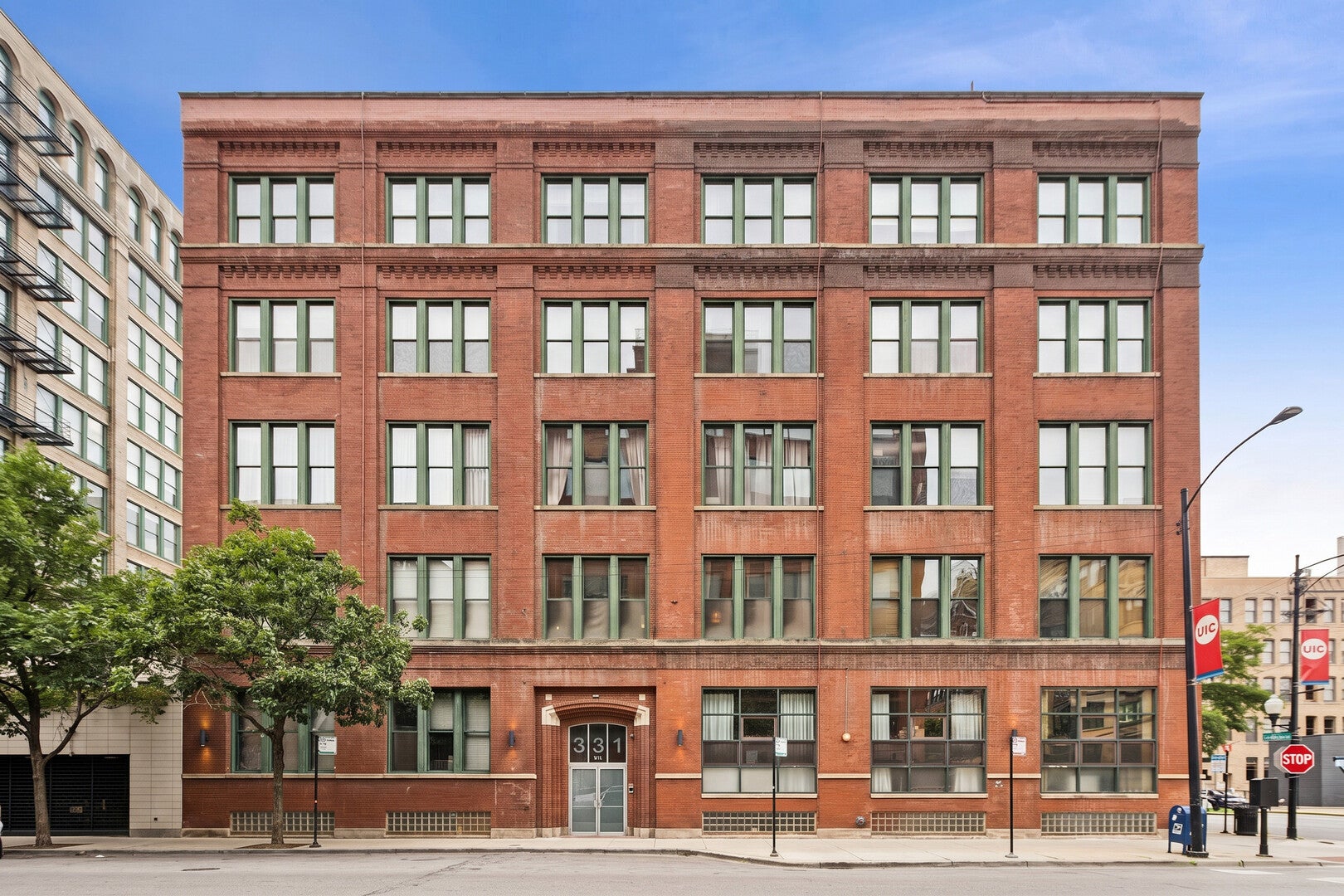 331 S Peoria Street 105 — photo