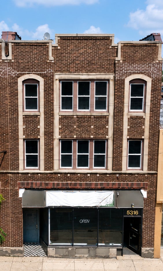 5316 W North Avenue — photo