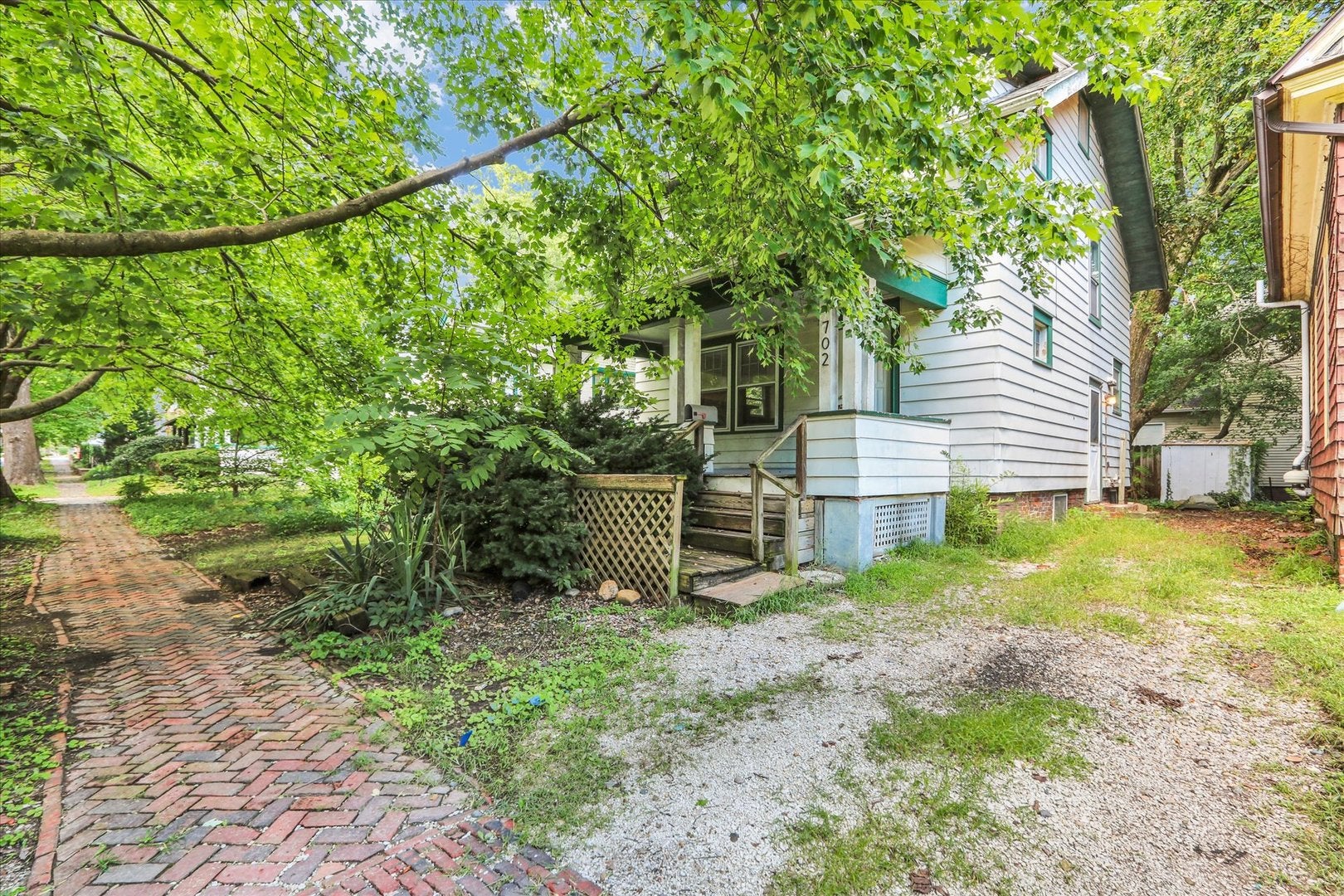 702 W Oregon Street — photo