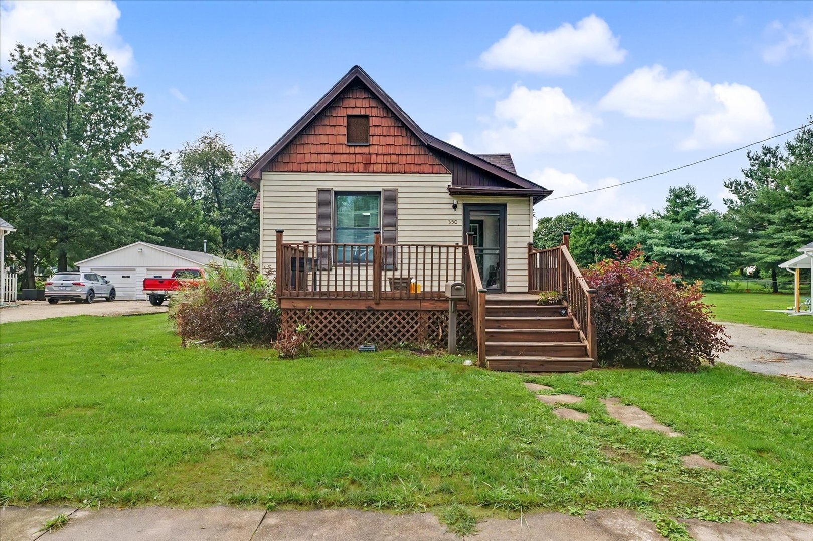 350 S Elm Street — photo