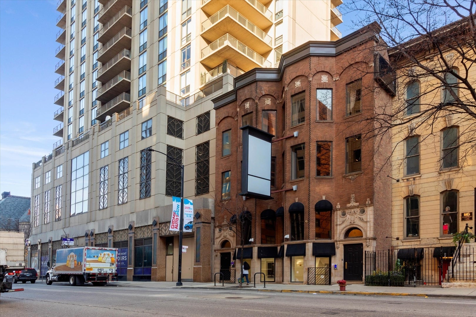 22 W Ontario Street 300-a — photo