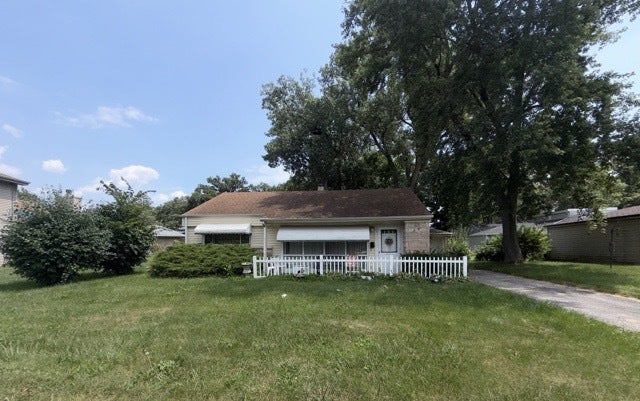 327 S Orchard Drive — photo