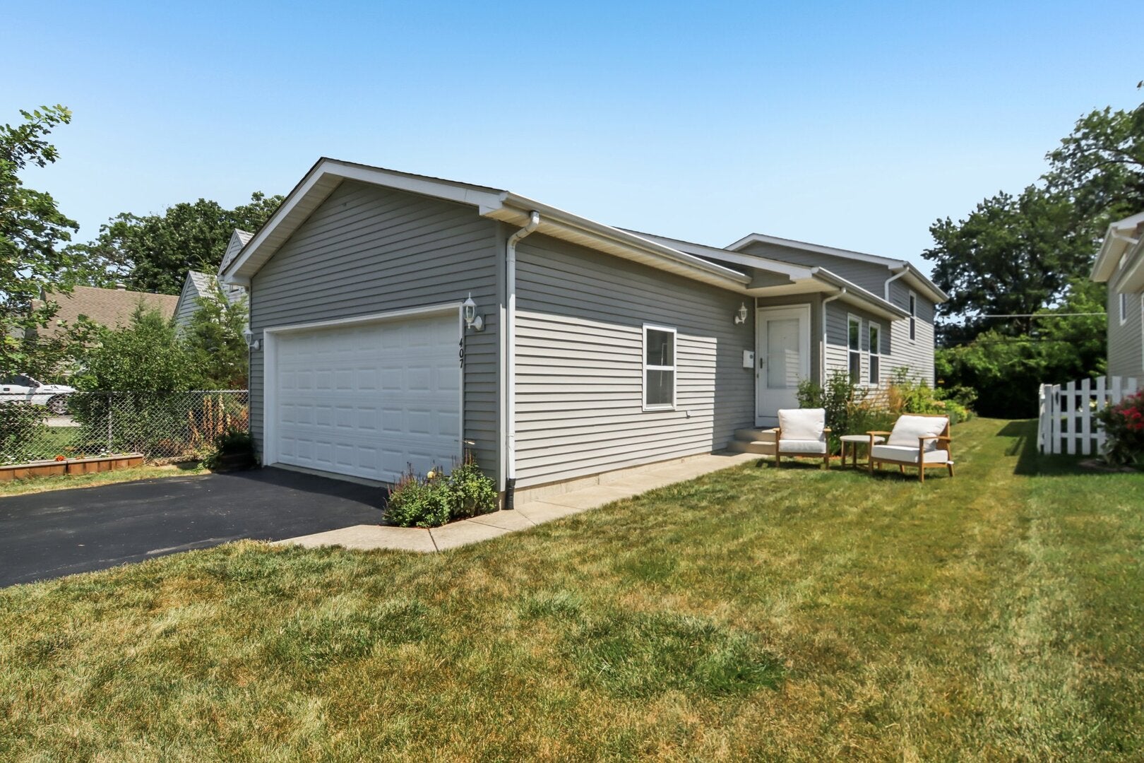 407 Grandview Drive — photo